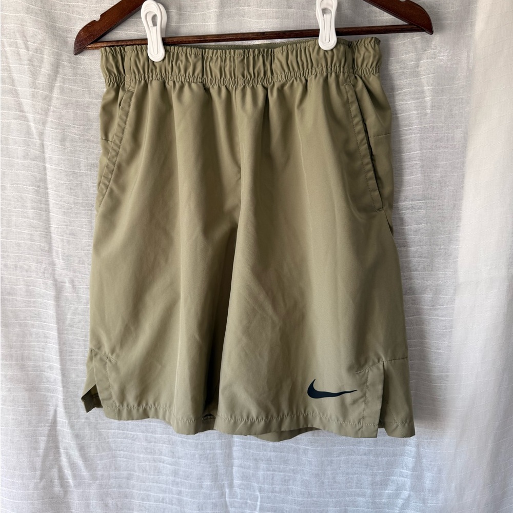 Nike Men's Khaki Athletic Shorts